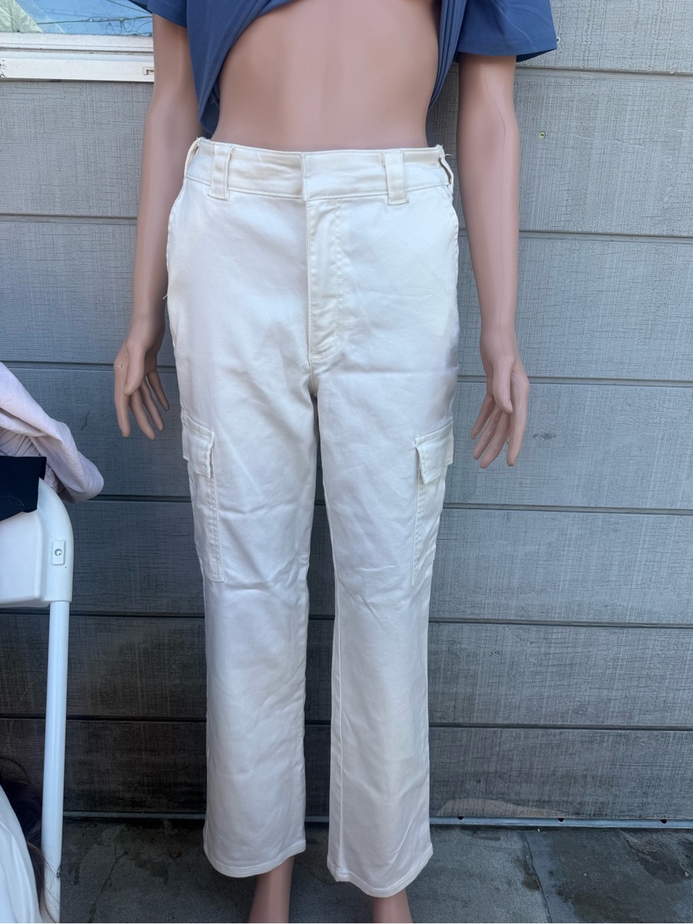 Women’s active USA off white high rise fit cargo straight leg pants size small